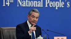 Bộ trưởng Ngoại giao Trung Quốc Vương Nghị phát biểu tại cuộc họp báo bên lề Kỳ họp thứ tư Đại hội Đại biểu Nhân dân toàn quốc Trung Quốc ở Bắc Kinh.