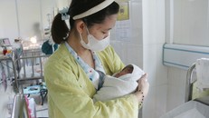 Dự báo, nếu mức sinh tiếp tục giảm thấp, đến năm 2036 Việt Nam sẽ kết thúc thời kỳ dân số vàng.