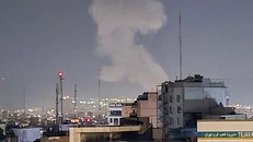 Iran tuyên bố sẽ phá hủy cơ sở hạ tầng Trung Đông