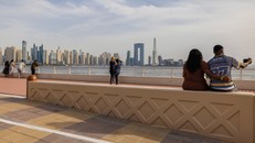 Dubai: “Giấc mơ xa hoa” giữa vòng xoáy xung đột