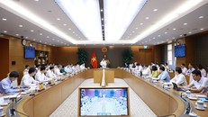 Thủ tướng Chính phủ Lê Minh Hưng chủ trì cuộc làm việc với Bộ Y tế về tình hình triển khai các nhiệm vụ được giao của Bộ Y tế. Ảnh: VGP/Nhật Bắc.