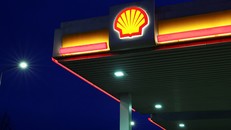 Đổi khí hậu lấy lợi nhuận, Shell tiếp tục vướng lao lý