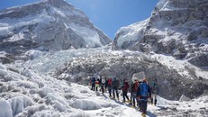 Đường lên đỉnh Everest thông tuyến sau hai tuần tê liệt