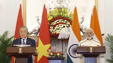 Tổng Bí thư, Chủ tịch nước Tô Lâm và Thủ tướng Ấn Độ Narendra Modi gặp gỡ báo chí. Ảnh: Thống Nhất/TTXVN.