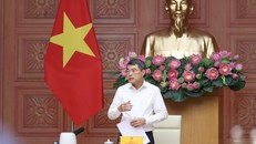 Thủ tướng Lê Minh Hưng chủ trì làm việc với lãnh đạo Bộ Tư pháp. Ảnh: Dương Giang/TTXVN. 
