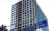 Người mua nhà tại 8B Lê Trực đang kêu cứu vì không biết bao giờ mới được vào ở 