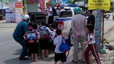 Hơn 1.000 học sinh trường tiểu học An Phú Tây 2 phải sơ tán khẩn cấp