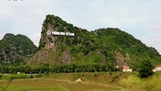 Phong Nha đang là điểm du lịch nổi tiếng thế giới nhưng người dân vẫn còn khó khăn.