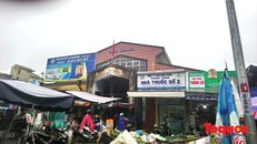 Hàng chục tiểu thương tại chợ Cống đồng loạt có đơn tố cáo bà T. ôm tiền hụi bỏ trốn.