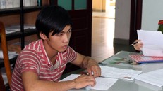 Lê Vương Quốc đến công an đầu thú.