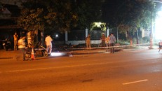 Hiện trường nơi người phụ nữ bị chém gục tại chỗ.