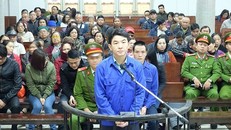 Các bị cáo tại tòa