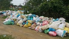 Bác rãi ngay đối diện UBND xã Duy Phước