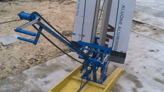 Chiếc máy cấy lúa không động cơ, nhỏ gọn nhưng có năng suất bằng 6 người cùng làm