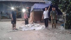 Rủ nhau đi tắm đập thủy lợi, 2 anh em ruột tử vong (Ảnh: Gia đình đang chuẩn bị lo hậu sự cho hai anh em).