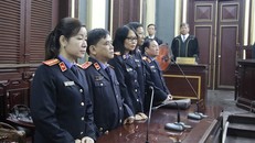 Xét xử vụ Hứa Thị Phấn: Luật sư đề nghị được 'khui' chứng cứ tại tòa