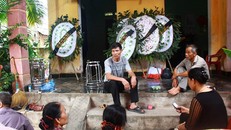 Người thân nạn nhân T.