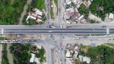 Cầu vượt nút giao thông Mỹ Thủy ở Sài Gòn sụt lún khi mới thông xe?