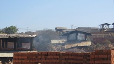 Hàng loạt lò gạch thủ công gây ô nhiễm