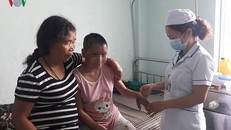 Ngày 22/7, công an huyện Đăk Glei, tỉnh Kon Tum đã vào cuộc điều tra vụ việc chị Y Nhiêu (23 tuổi, dân tộc Giẻ Triêng, nhà ở làng Pêng Siêl, xã Đak Pét, huyện Đăk Glei bị một chủ quán cà phê tên Nga ở tổ 3, phường Thống Nhất, thành phố Pleiku (Gia Lai) hà