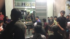 Cơ quan công an kiểm tra hiện trường. 