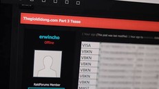 Thông tin thẻ tín dụng của khách hàng được cho là từ Thế Giới Di Động được chia sẻ tối nay trên RaidForums