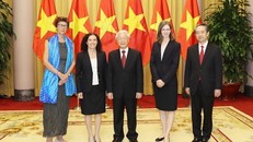 Tổng Bí thư, Chủ tịch nước Nguyễn Phú Trọng với các Đại sứ