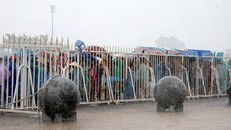 Những quả cầu đá sẽ tạm bị di chuyển sang chỗ khác