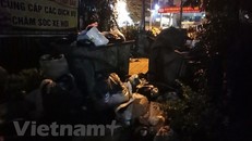 Nhiều hầm chung cư 'ngập rác' do chặn xe vào khu xử lý rác Nam Sơn