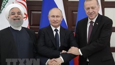 Tổng thống Iran Hassan Rouhani(trái), Tổng thống Nga Vladimir Putin (giữa) và Tổng thống Thổ Nhĩ Kỳ Tayyip Erdogan tại Hội nghị thượng đỉnh ba bên ở Sochi (Nga) ngày 14/2/2019