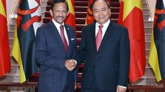 Thủ tướng Nguyễn Xuân Phúc đón, hội kiến với Quốc vương Brunei Darussalam Sultan Haji Hassanal Bolkiah.