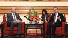 Bí thư Đối ngoại Ấn Độ Vijay Gokhale và Ủy viên Quốc vụ, Bộ trưởng Ngoại giao Trung Quốc Vương Nghị