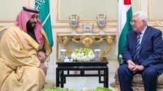 Thái tử Ảrập Xêút Mohammed bin Salman tại một cuộc hội đàm với Tổng thống Palestine Mahmoud Abbas. Ảnh: Jerusalem Post