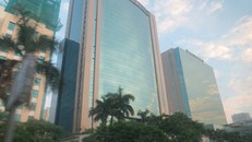 Doanh nghiệp Việt kêu cứu sau khi lao đao vì bị chủ toà nhà Charmvit Tower cắt điện dẫn đến sập hai sàn chứng khoán 