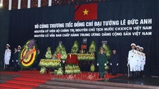 Linh cữu nguyên Chủ tịch nước, Đại tướng Lê Đức Anh quàn tại Nhà tang lễ Quốc gia (số 5 Trần Thánh Tông, Hà Nội)