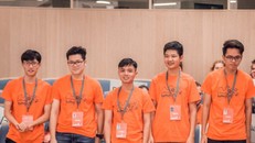 Các thí sinh đội tuyển Việt Nam tham dự EuPhO 2019
