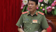 Trung tướng Lương Tam Quang, Chánh Văn phòng, Người phát ngôn Bộ Công an thông tin tại cuộc họp báo. Ảnh:TH.