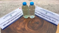 Theo quan sát bằng mắt thường ta thấy rõ, điểm khác biệt của nước trong khu vực xử lý và khu vực không qua xử lý.