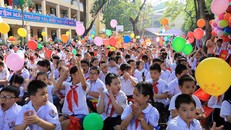 Nguyệt Linh cho rằng việc thả bóng bay sẽ ảnh hưởng nghiêm trọng tới môi trường. 