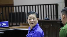 Thái độ của "ông trùm" Hưng "kính" trước khi toà tuyên án sáng ngày 26/7. 