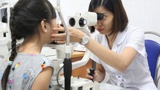 Cần thăm khám định kỳ sau khi được xác định bệnh giác mạc chóp.