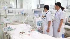 Bệnh nhi được chăm sóc tại BV