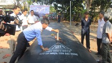 úi chứa nước "khổng lồ" - một trong những giải pháp giúp người dân trữ nước ngọt trong mùa hạn mặn.