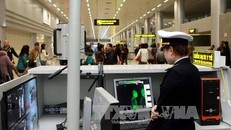 Kiểm soát dịch bệnh tại cửa khẩu. Ảnh minh họa: TTXVN