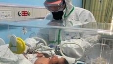 Một trường hợp bệnh nhân 3 tháng tuổi nhiễm nCoV cũng được điều trị và mang đến nhiều dấu hiệu khả quan 