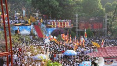 Tạm dừng tổ chức lễ hội Quán Thế Âm do dịch bệnh Covid-19.