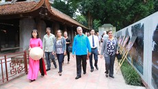 Văn Miếu Quốc Tử Giám thu hút du khách bằng những trải nghiệm mới.