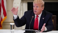 Tổng thống Mỹ lạc quan về khả năng có vắcxin COVID-19 vào tháng 11