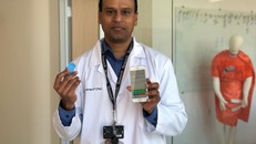 Miếng dán mỏng, mềm, linh hoạt sẽ được gắn lên da và giữ yên vị ở đáy họng người dùng.