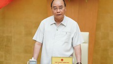 Thủ tướng Nguyễn Xuân Phúc phát biểu kết luận cuộc họp. 